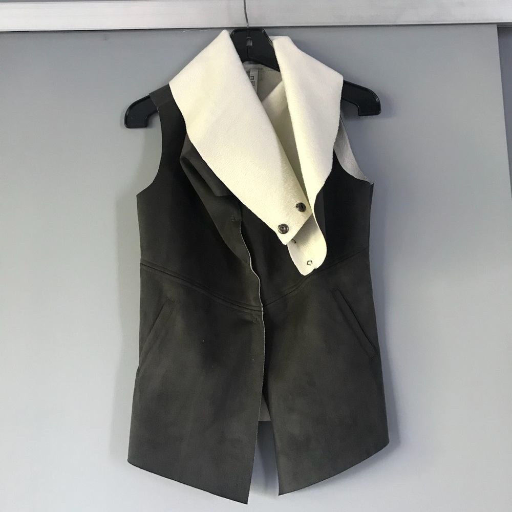Milla Gray Sleeveless Jacket with White Trim